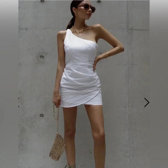 SOLD RUNAWAY Tighan One Shoulder White Mini Dress-Large - Picture 3 of 10